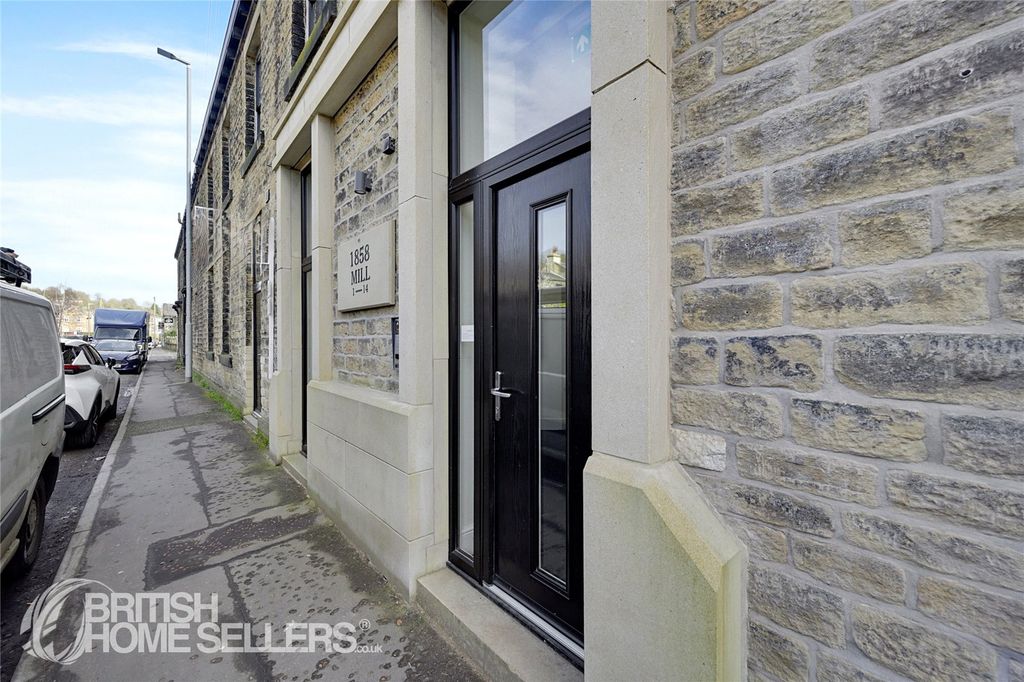 Property photo 3 of 13 Picture No. 18