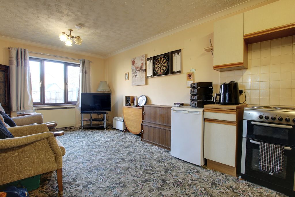 Property photo 3 of 6