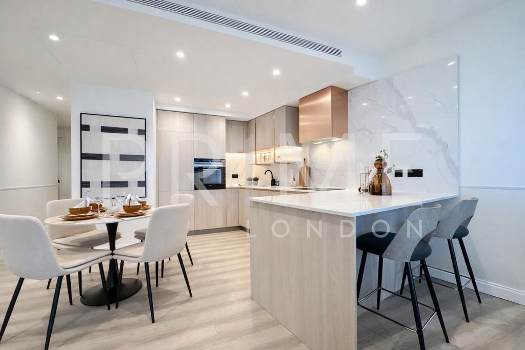 Property photo 3 of 11 Reception.Jpg