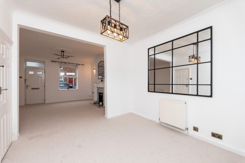 Property photo 3 of 11 5C5A8775.Jpg
