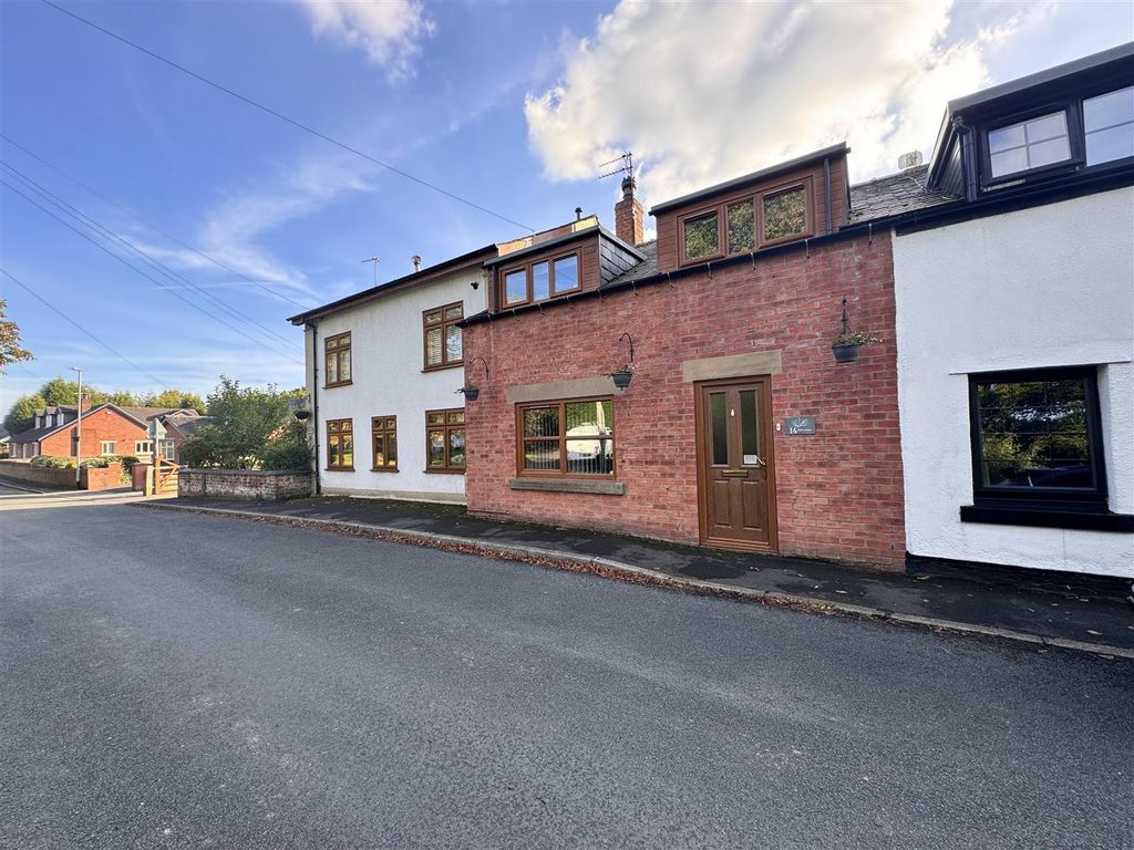 Property photo 1 of 17 External