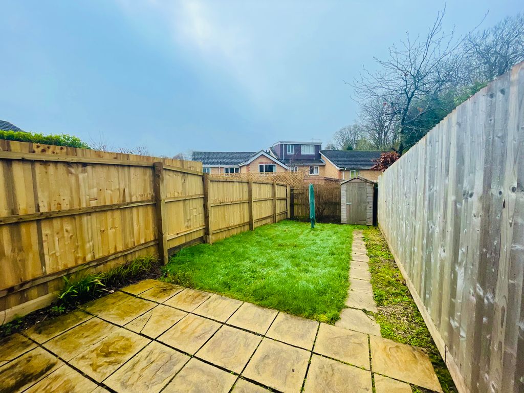 Property photo 2 of 10 Garden