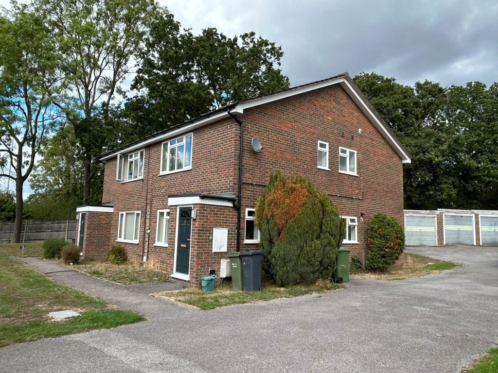 Property photo 1 of 2