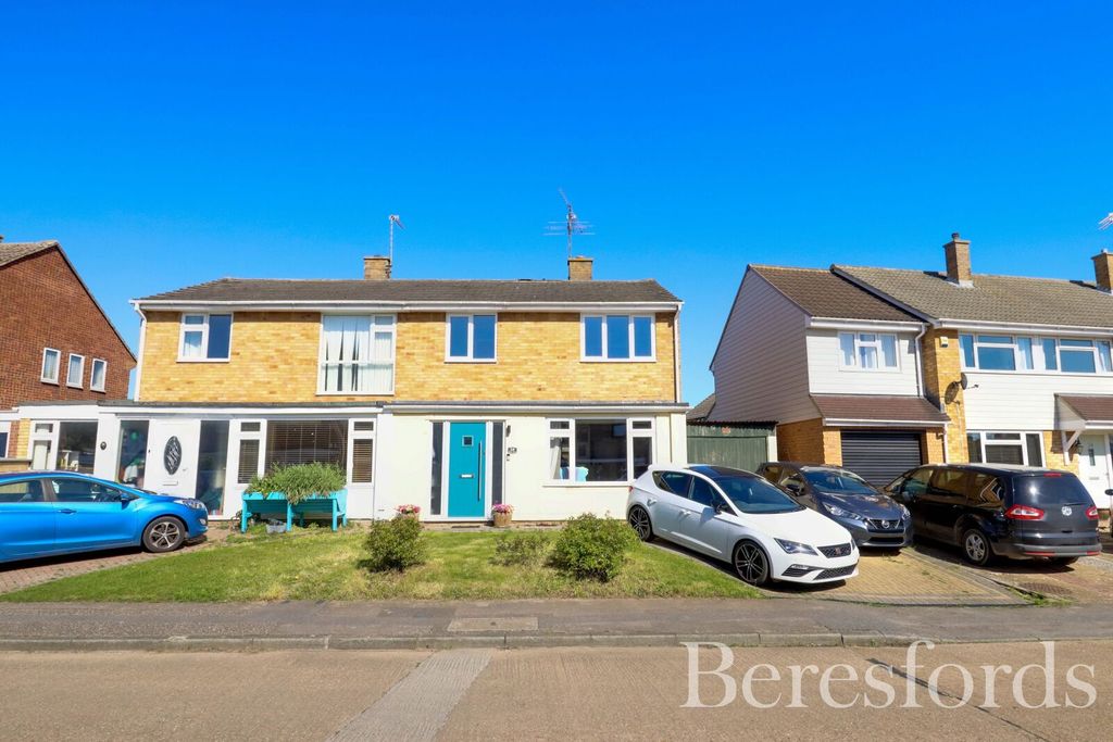 Property photo 1 of 21 Front