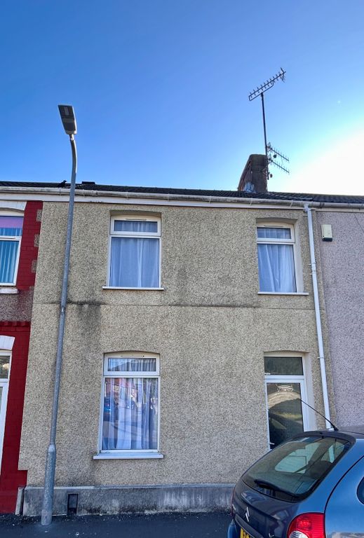 Property photo 1 of 2