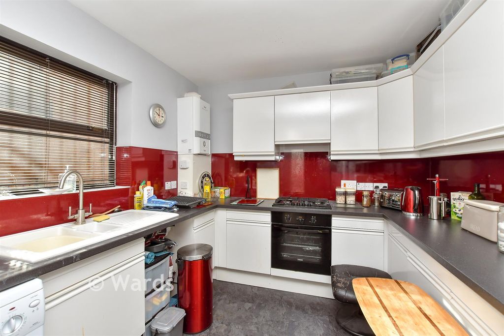 Property photo 2 of 15 Kitchen