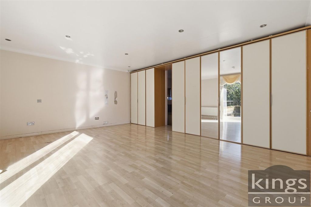 Additional image 23 of 6 bed detached house for saleHarlow Common, Harlow CM17