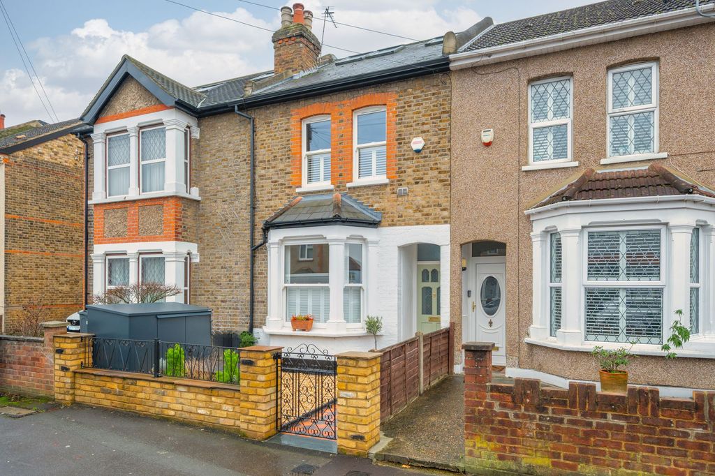 Property photo 1 of 21