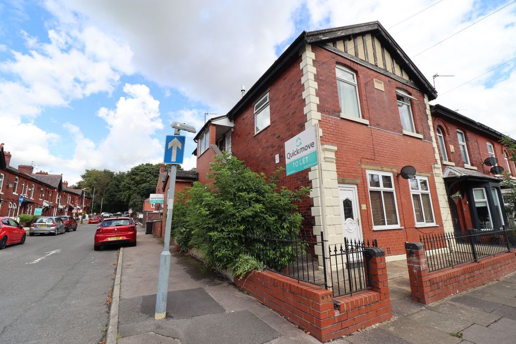 Property photo 1 of 7 Photograph 1