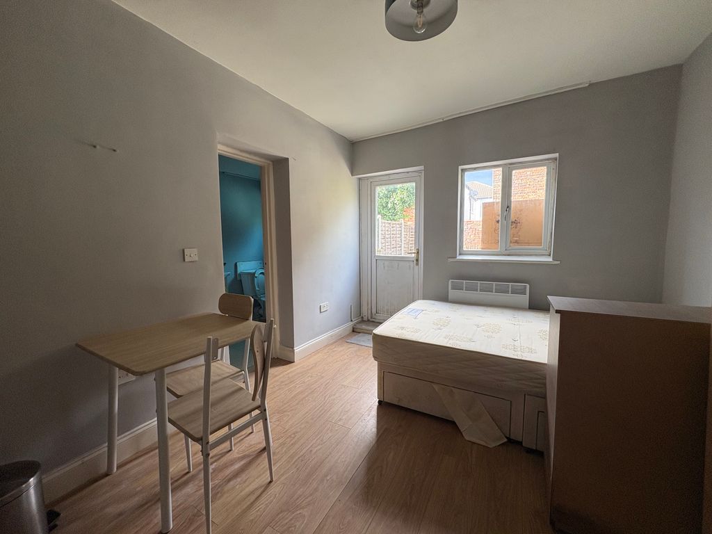 Property photo 2 of 6 Img_7679