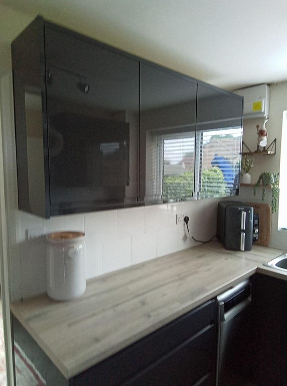 Property photo 2 of 12