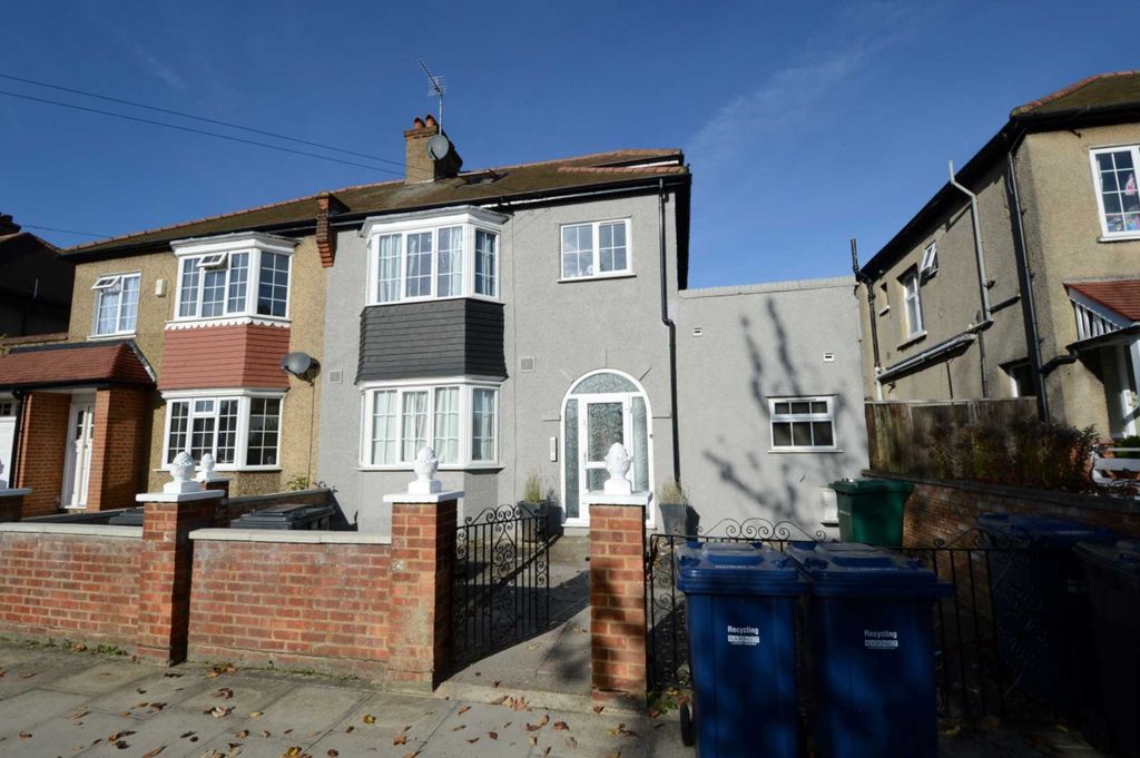 Property photo 1 of 5