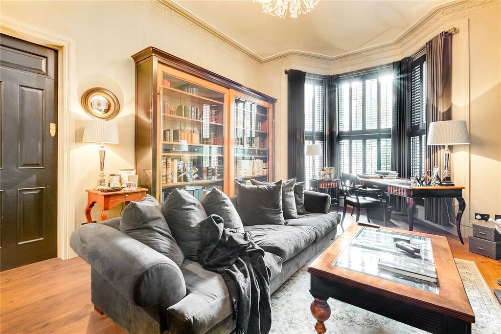 Property photo 1 of 5