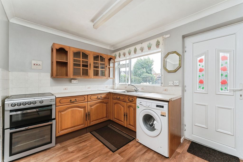 Property photo 2 of 19