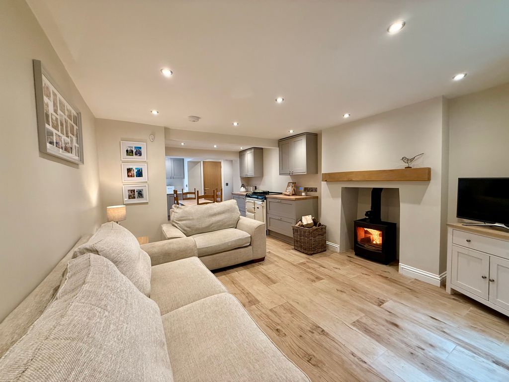 Property photo 2 of 15 Kitchen And Sitting Room