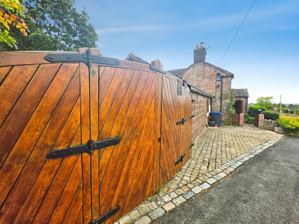 Property photo 3 of 47 Pbox-Img.Jpg
