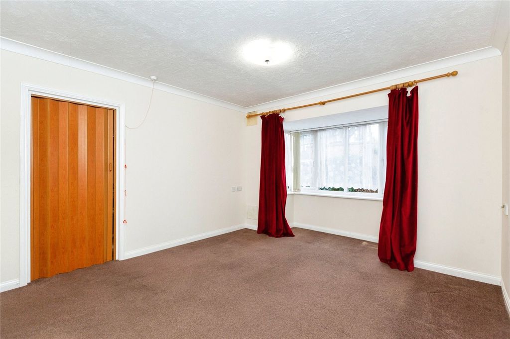 Property photo 3 of 14 Picture No. 12