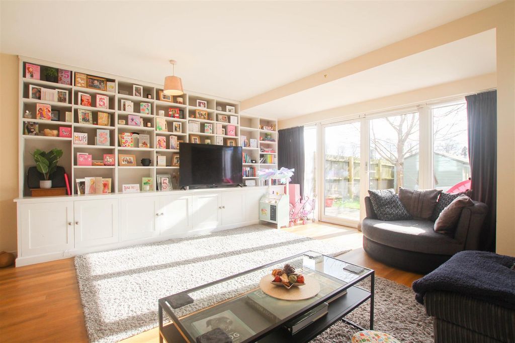 Property photo 3 of 18 Img_8501.Jpg