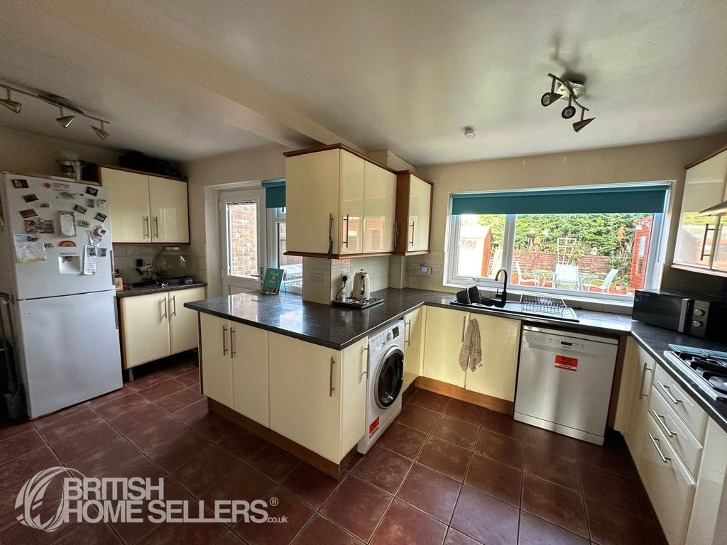 Property photo 3 of 20 Picture No. 33