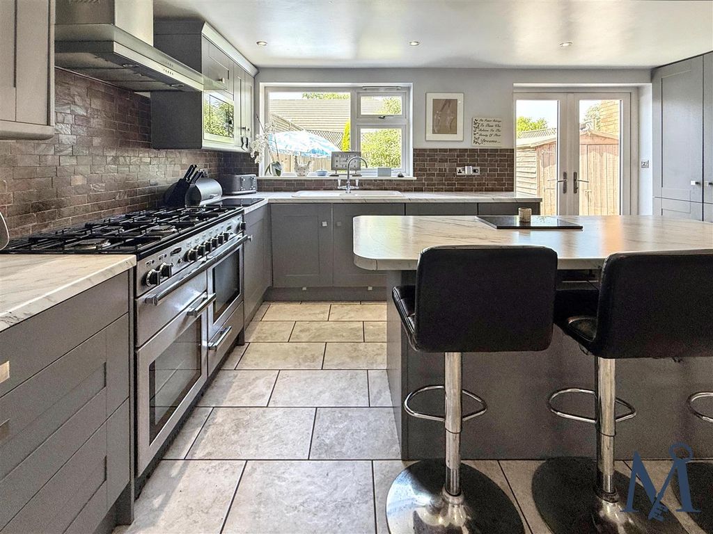 Property photo 3 of 22 Kitchen/ Diner