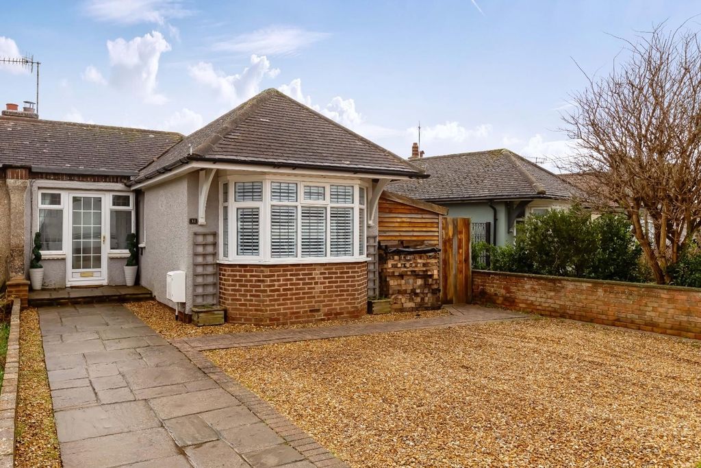 Property photo 1 of 15 Orient Rd_16.Jpg