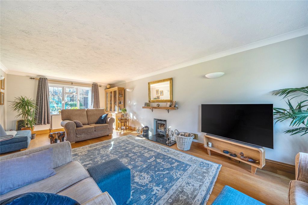 Additional image 7 of 4 bed detached house for saleLightwater GU18
