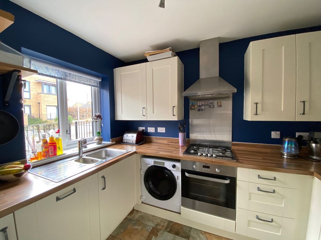 Property photo 3 of 24 1