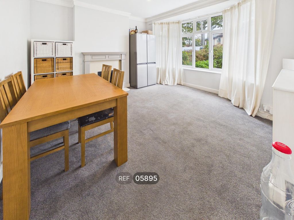 Property photo 2 of 16 Dining Room