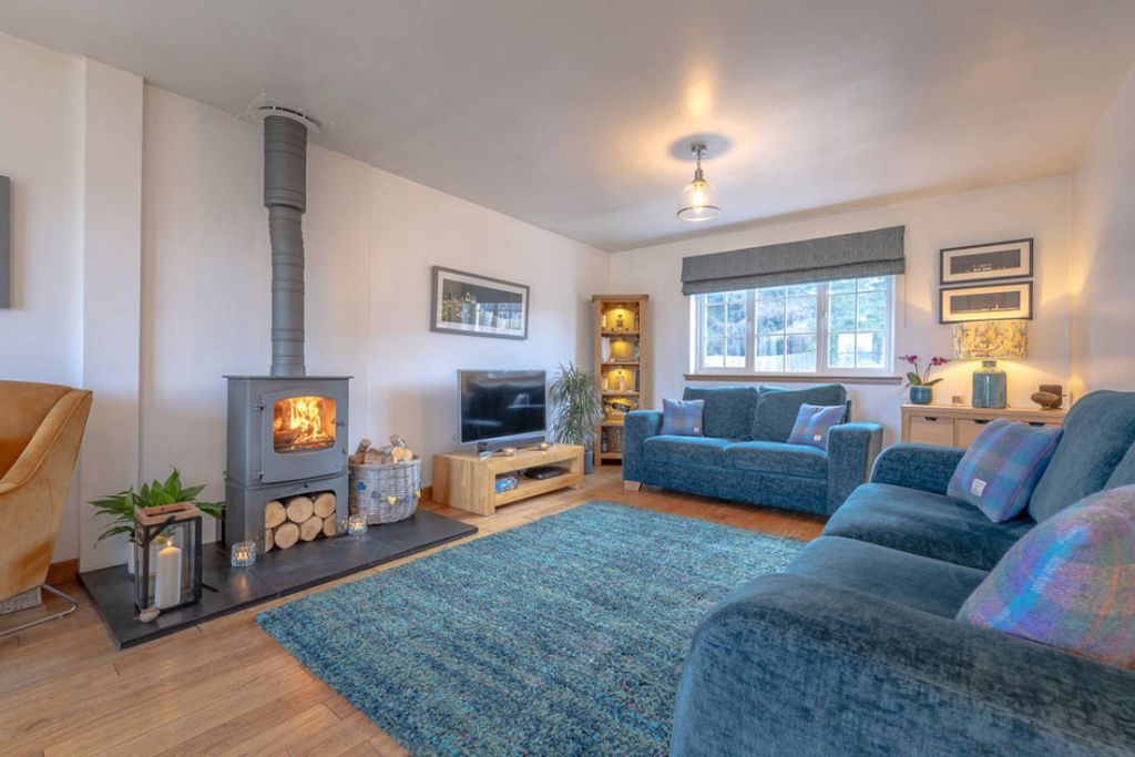 Property photo 3 of 30