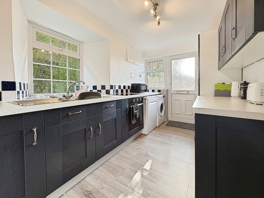 Property photo 2 of 16 5148235