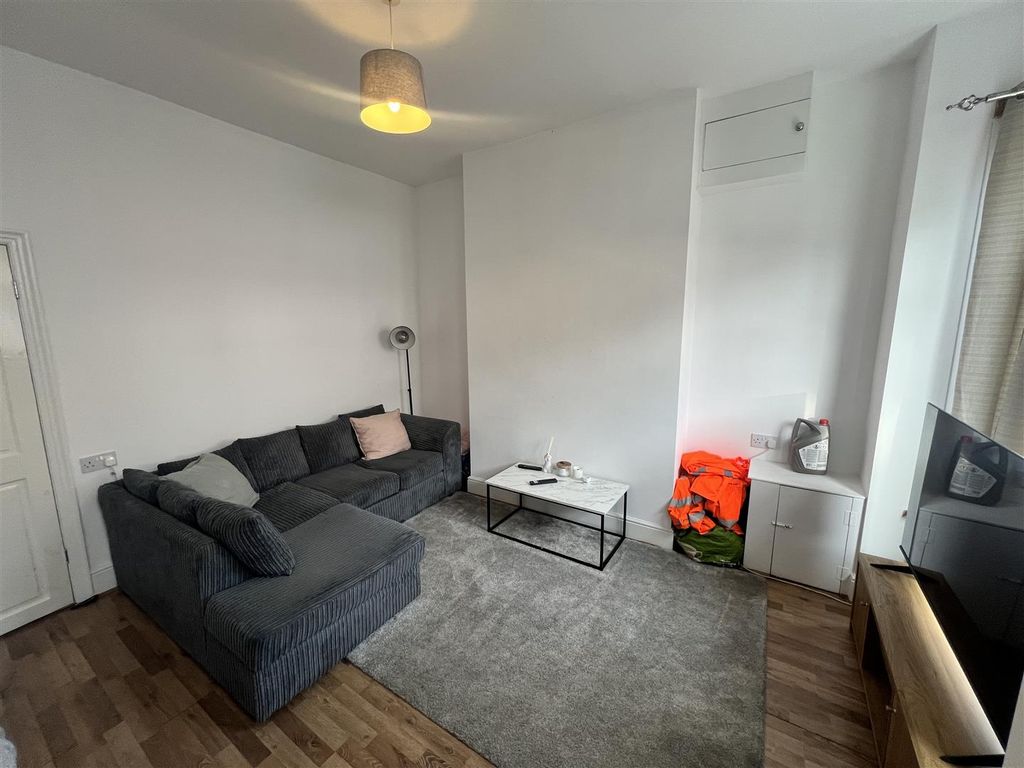 Property photo 2 of 10 Img_3852.Jpg