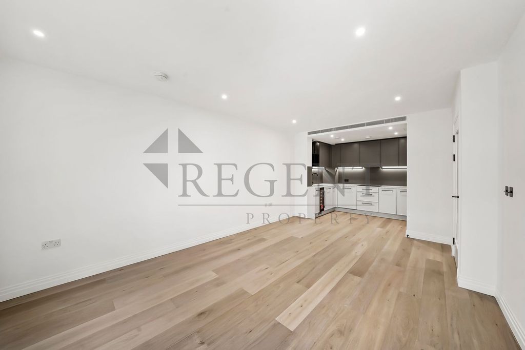 Property photo 3 of 13 Open Plan