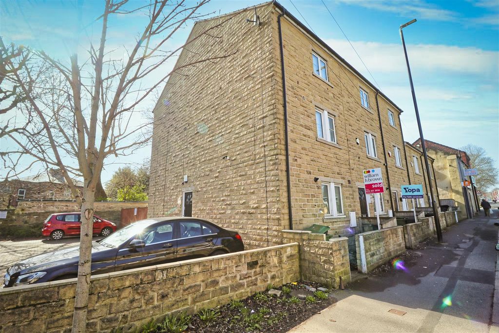 Property photo 1 of 15 0 General