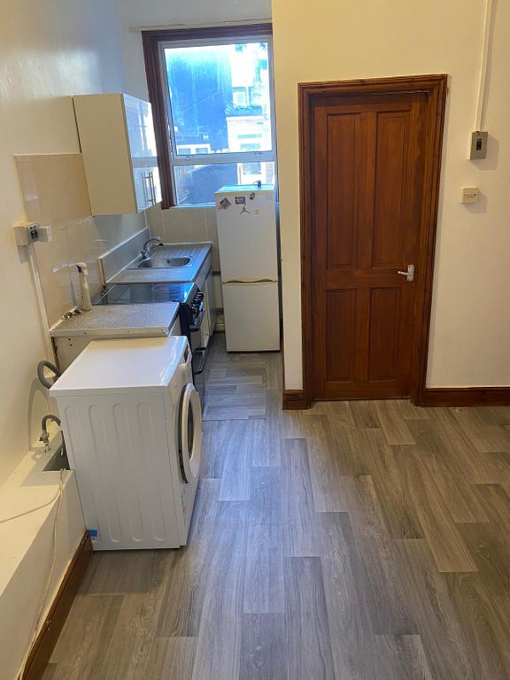 Property photo 3 of 4