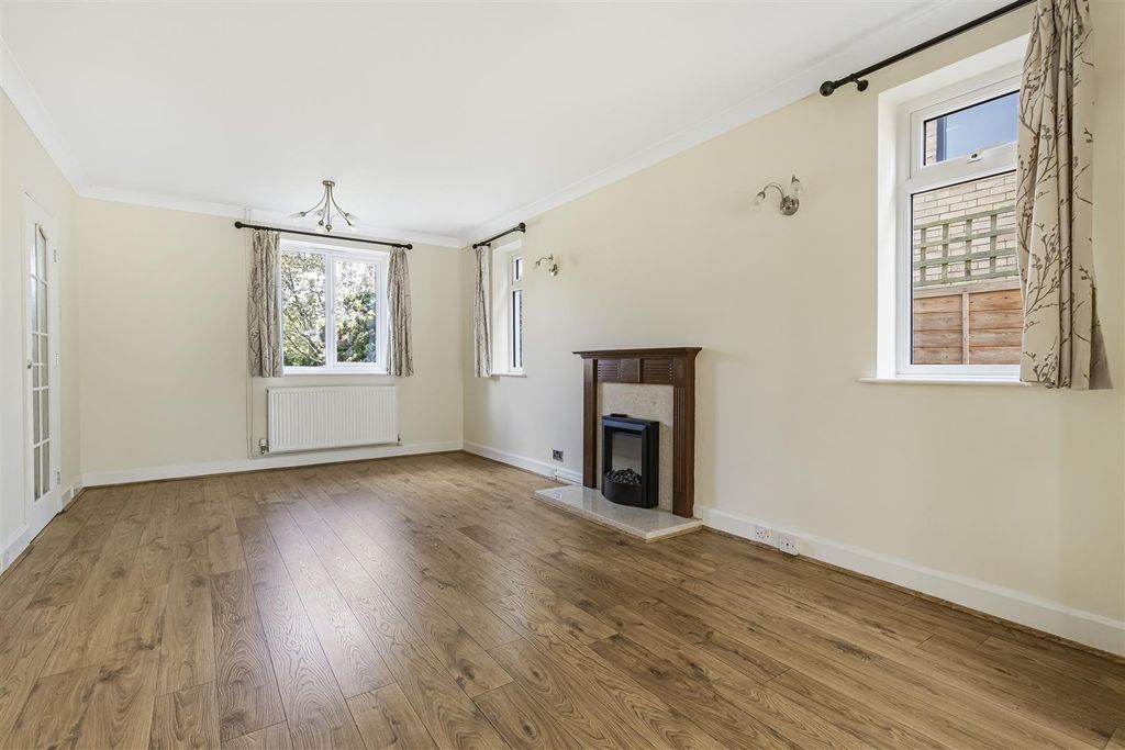 Property photo 3 of 26 15_78503.Jpg