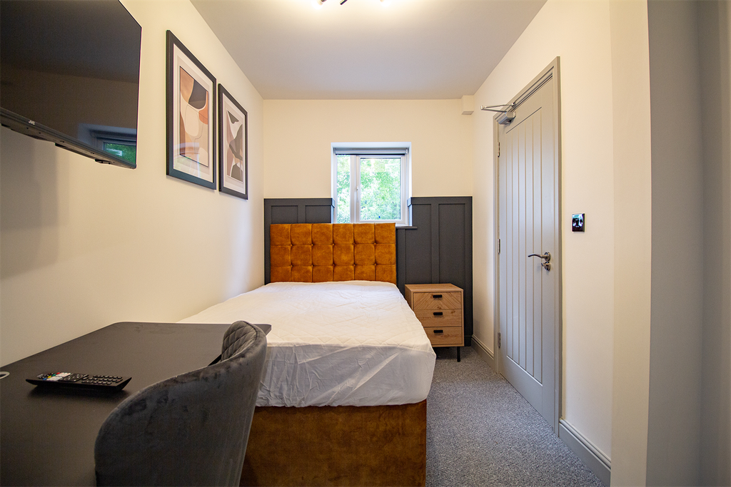 Property photo 2 of 22 Bedroom