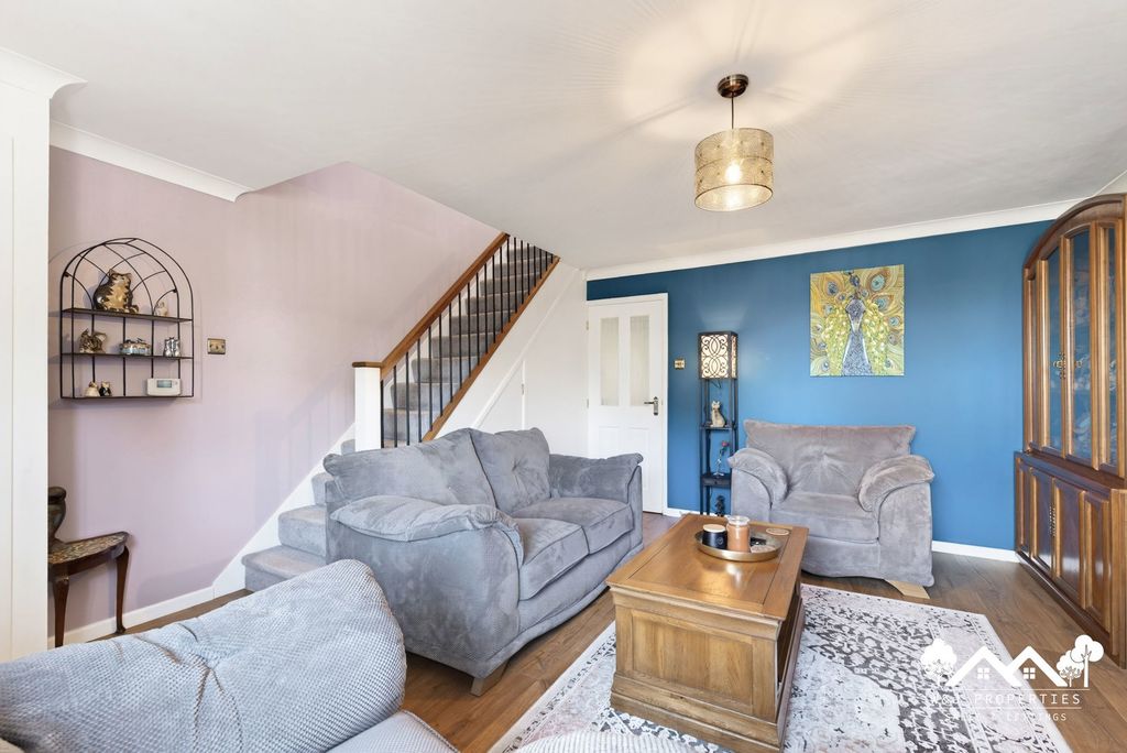 Property photo 3 of 31