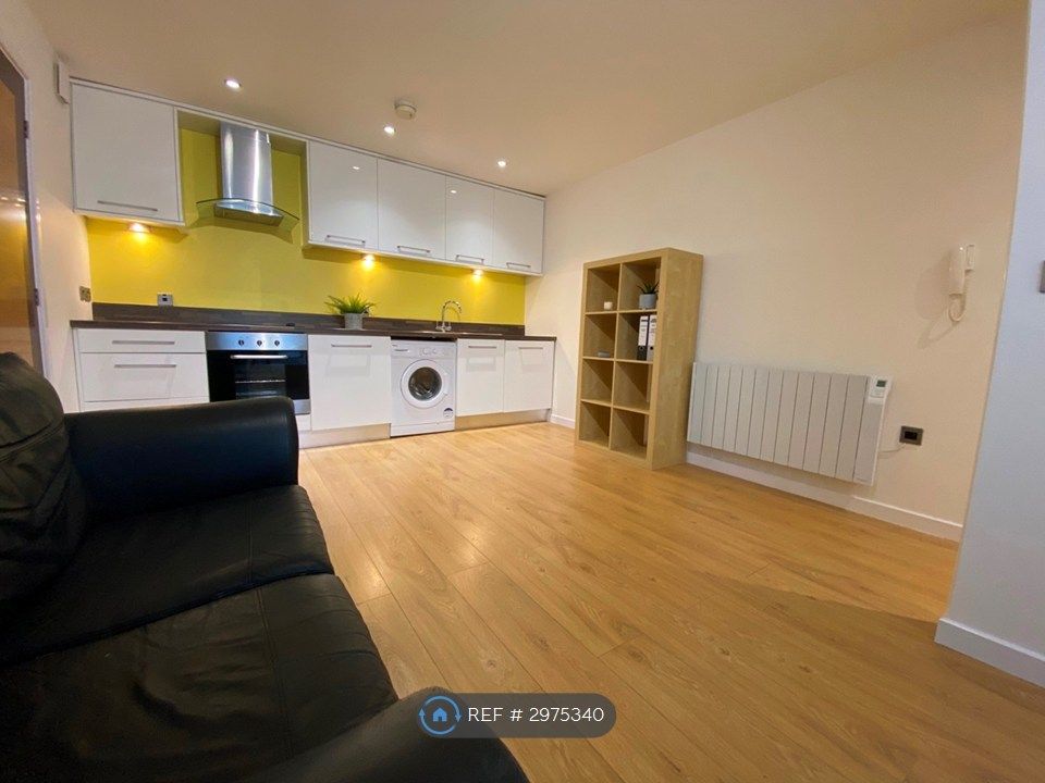 Property photo 3 of 5 Lounge/Kitchen