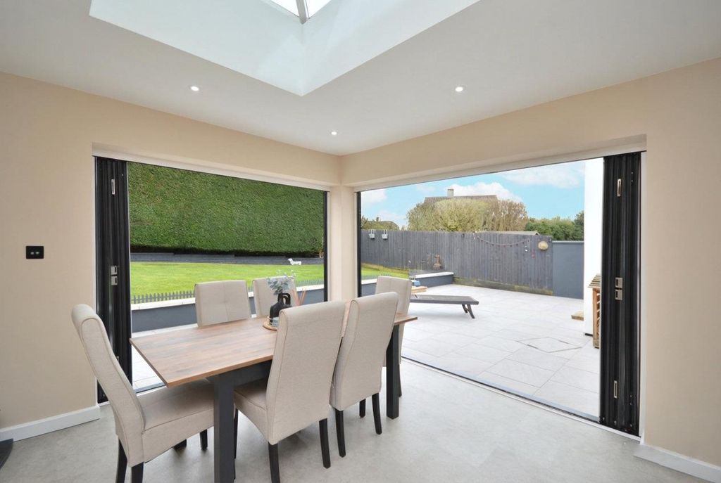 Property photo 3 of 35 Sitting Dining Room