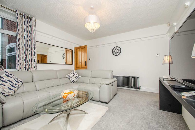 Property photo 3 of 29 Photo 6