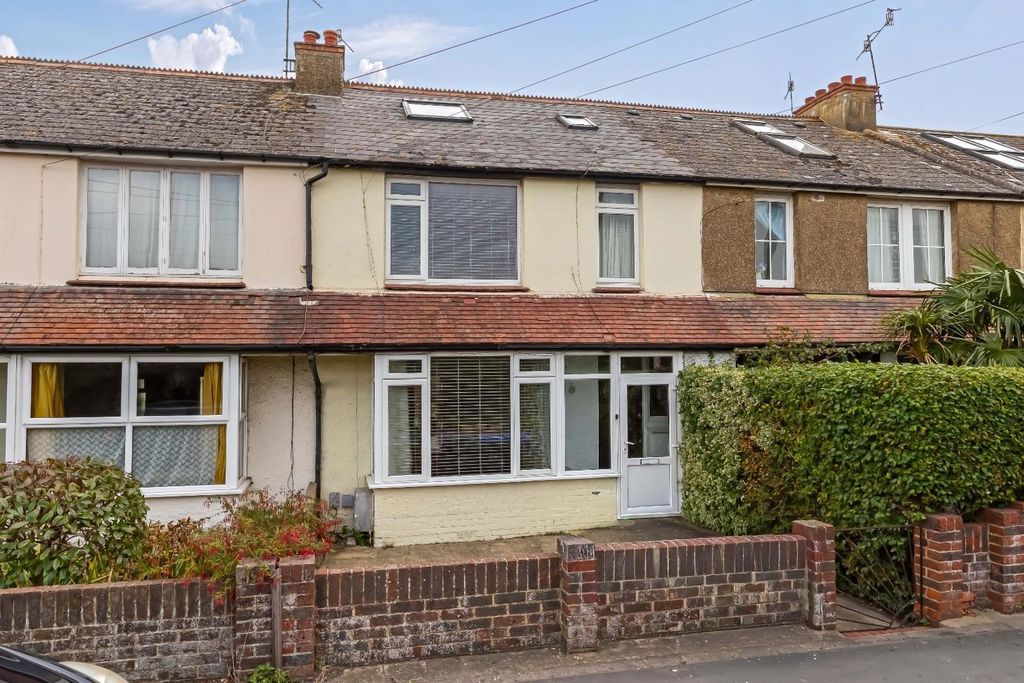 Property photo 1 of 22 Old Shoreham Rd_23.Jpg