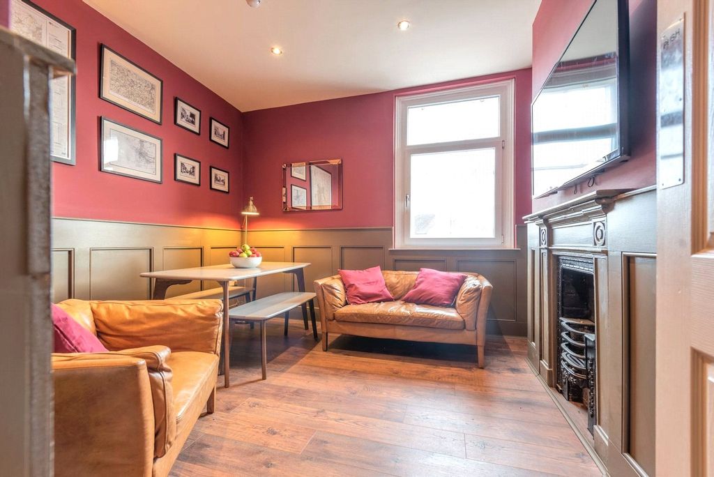 Property photo 3 of 14 Picture No. 28