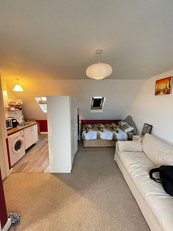 Property photo 2 of 4