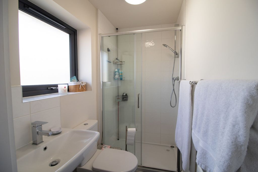 Additional image 15 of 4 bed detached house for saleBlackthorn Drive, Harlow CM17