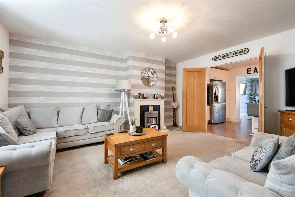 Property photo 3 of 16 Picture No. 38