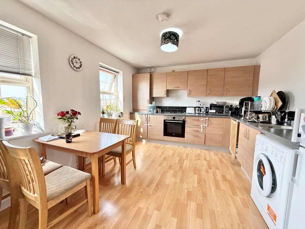 Property photo 2 of 11 Picture No. 06