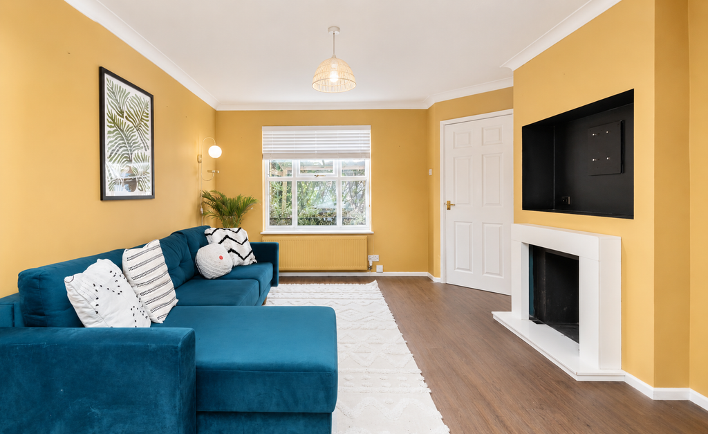 Property photo 1 of 11