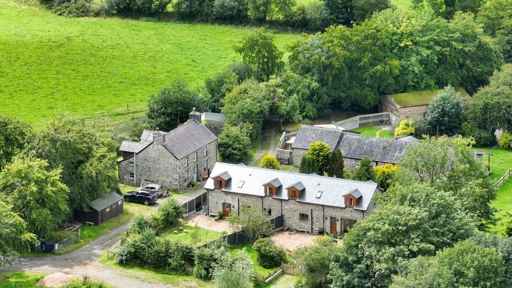 Property photo 1 of 60