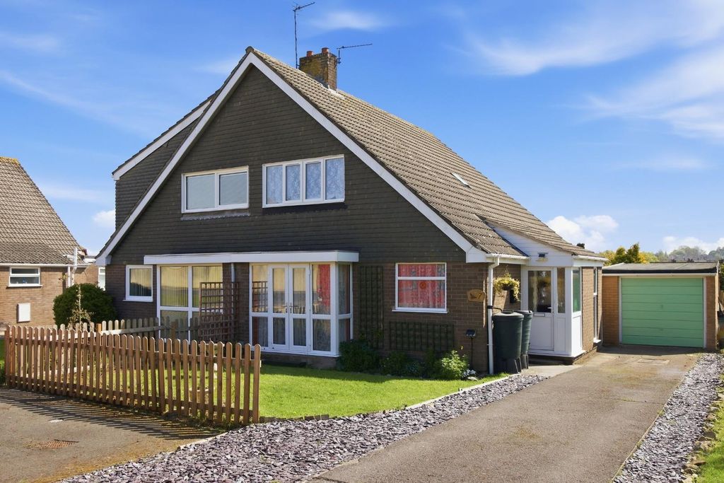 Property photo 1 of 21