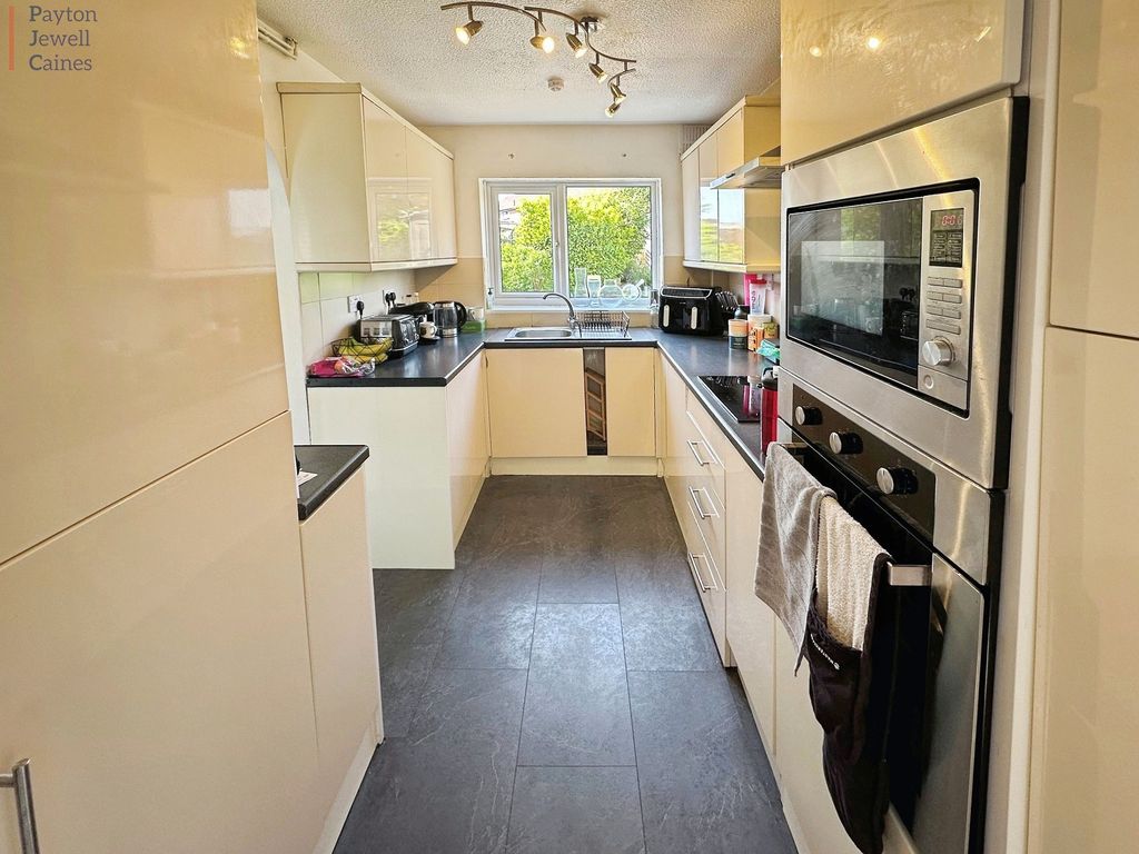 Property photo 3 of 12 Not Specified
